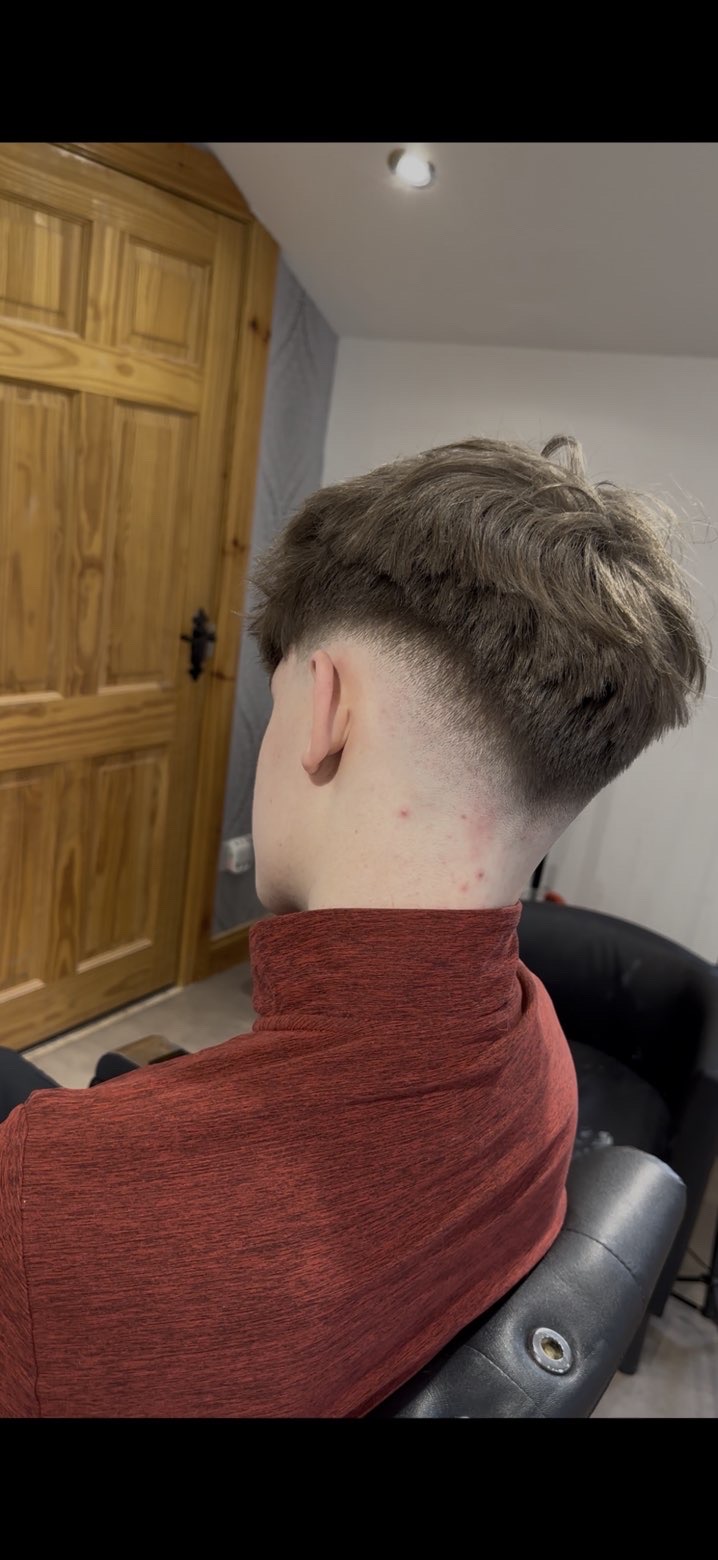 Detailed skin fade by joevalhair